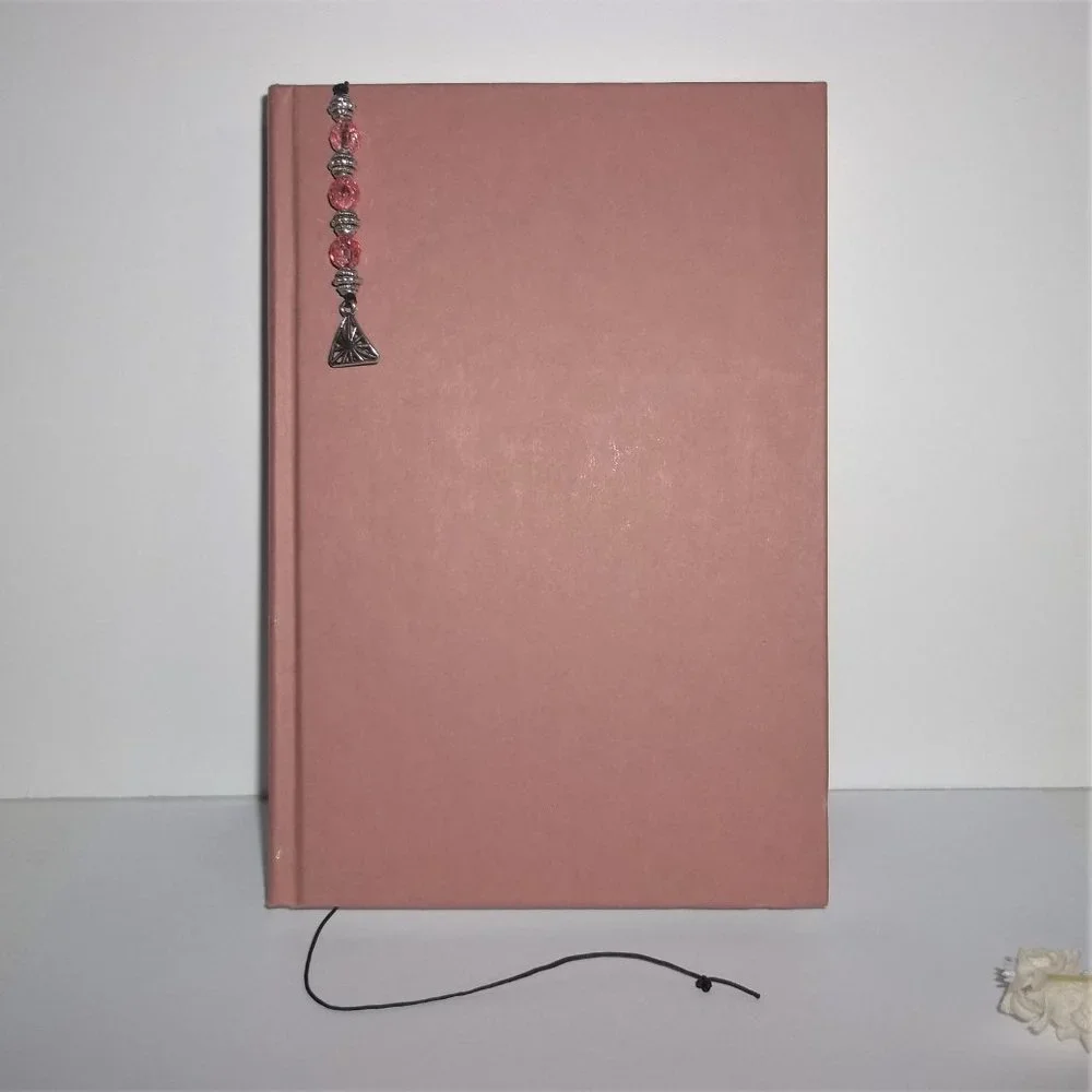 New Bookmark Bookmarker Handmade Beaded Book Thong Marker Gift Idea Reading 8205
